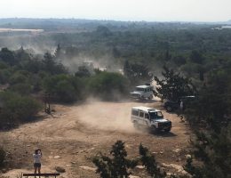 ג'יפים ושטח בקפריסין